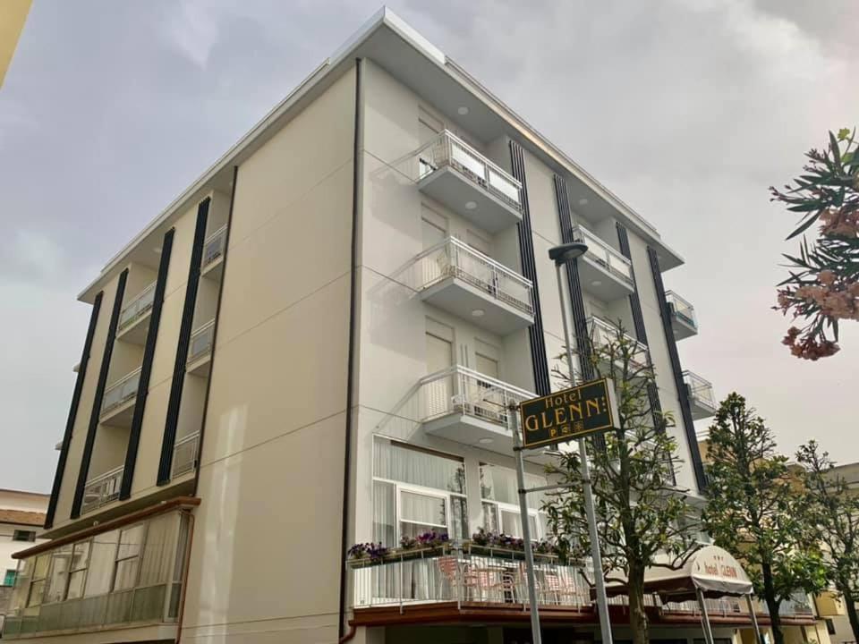 Hotel Glenn Ρίμινι Εξωτερικό φωτογραφία