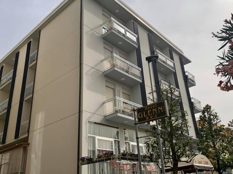 Hotel Glenn Ρίμινι Εξωτερικό φωτογραφία