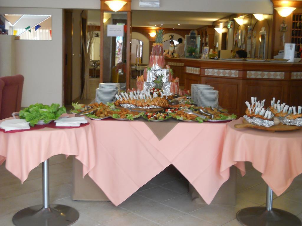 Hotel Glenn Ρίμινι Εξωτερικό φωτογραφία