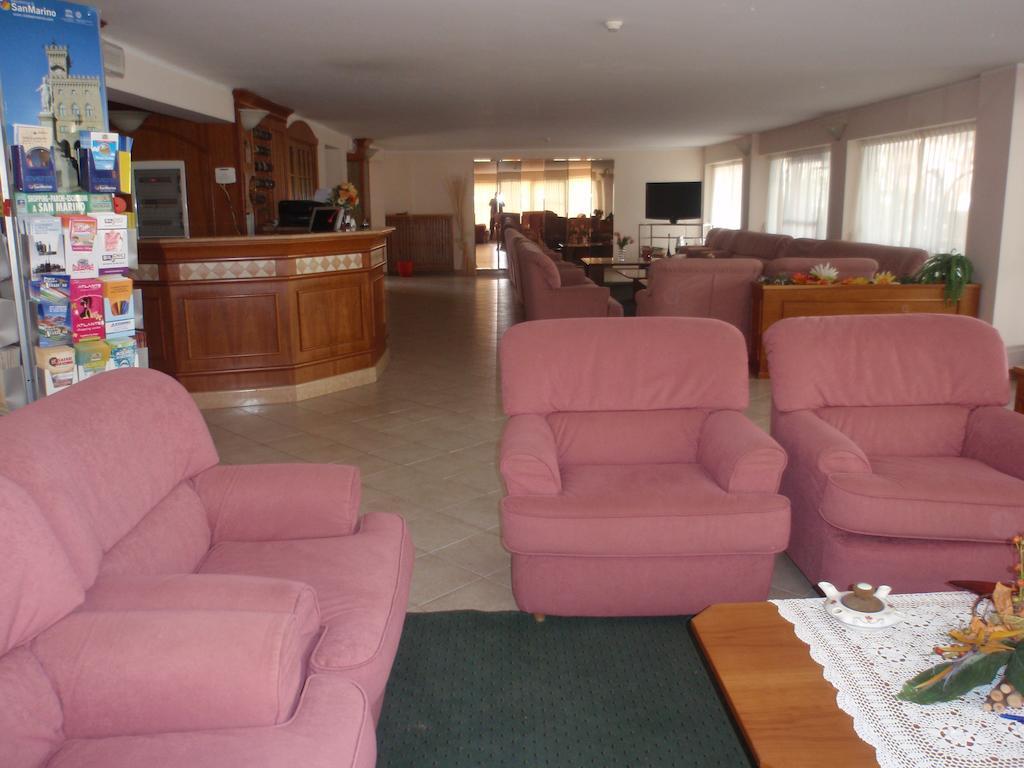 Hotel Glenn Ρίμινι Εξωτερικό φωτογραφία