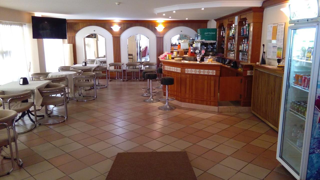 Hotel Glenn Ρίμινι Εξωτερικό φωτογραφία