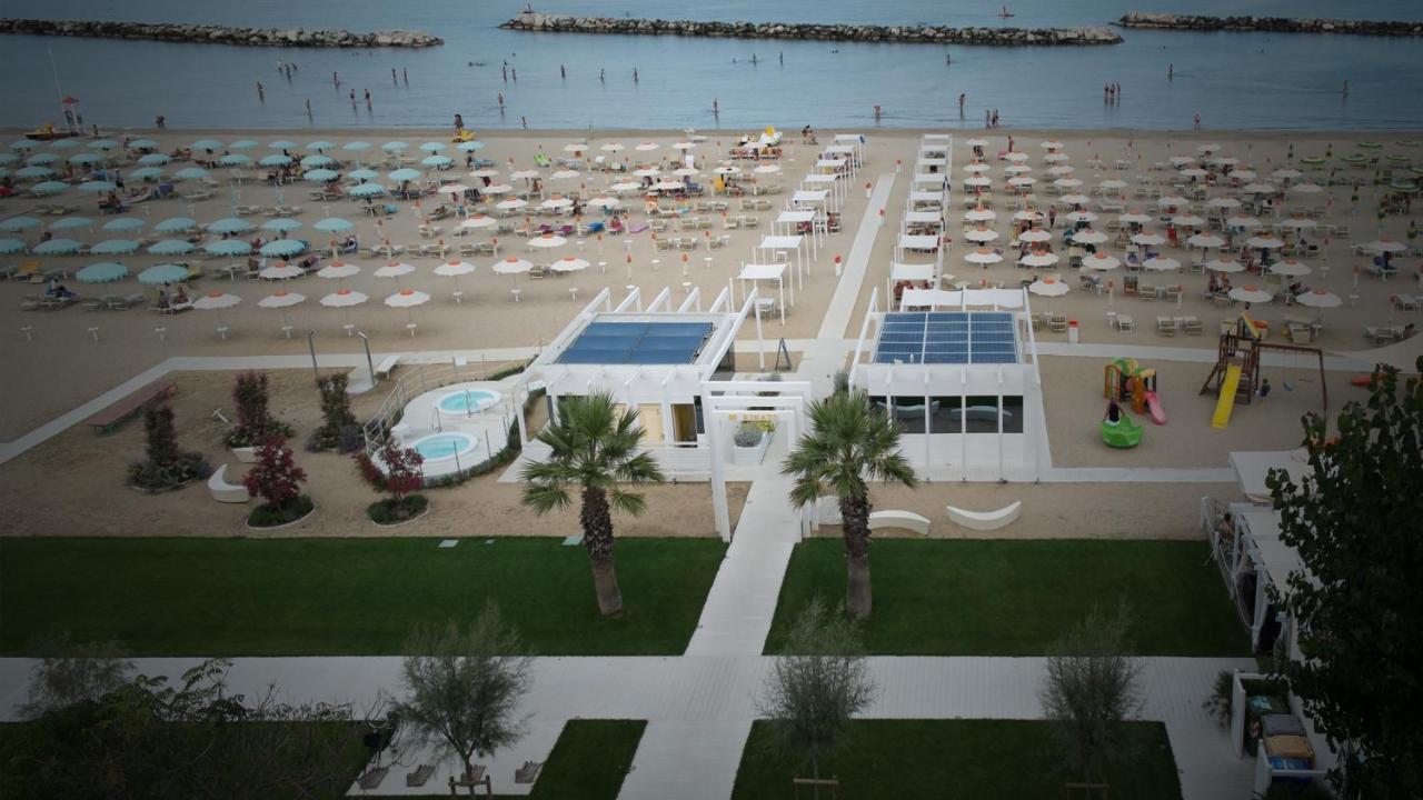 Hotel Glenn Ρίμινι Εξωτερικό φωτογραφία