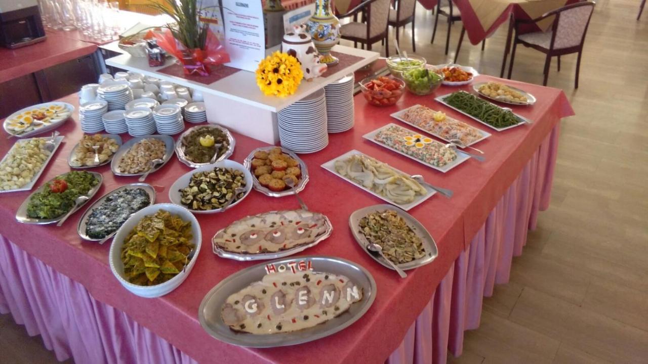 Hotel Glenn Ρίμινι Εξωτερικό φωτογραφία